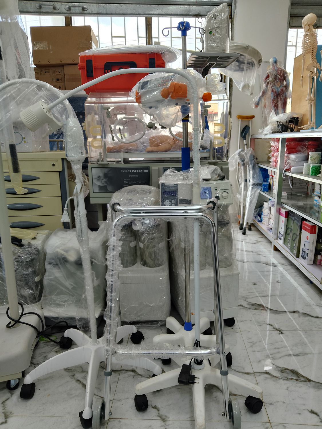 Neonatal care equipment
